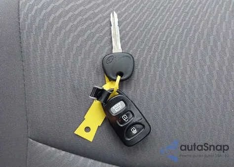 2016 Hyundai Elantra Se из США, поврежденный, VIN 5NPDH4AE6GH657541